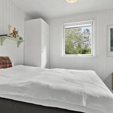 Holiday home Jarno - 1km From The Sea In Nw Jutland By Interhome Hjorring