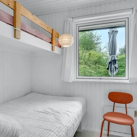 Ferienhaus Jarno - 1km From The Sea By Interhome