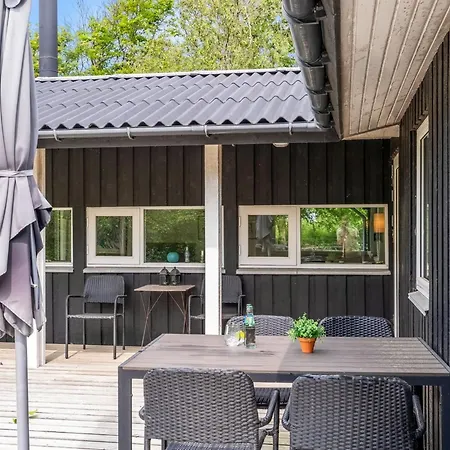 Сasa de vacaciones Jarno - 1km From The Sea By Interhome *